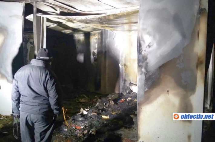 TRAGEDIE. O femeie ars de vie în baraca în care locuia, iar un bărbat a suferit arsuri pe 80% din corp! 1 incendiubaraca.png