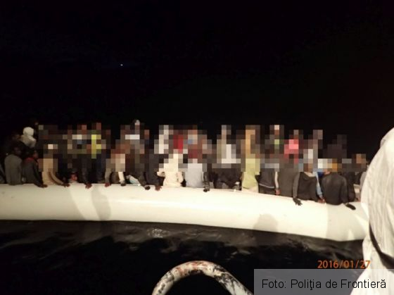 119 migranţi au fost salvaţi de la înec de o navă românească (FOTO) 1 migranti salvati_203613.jpg