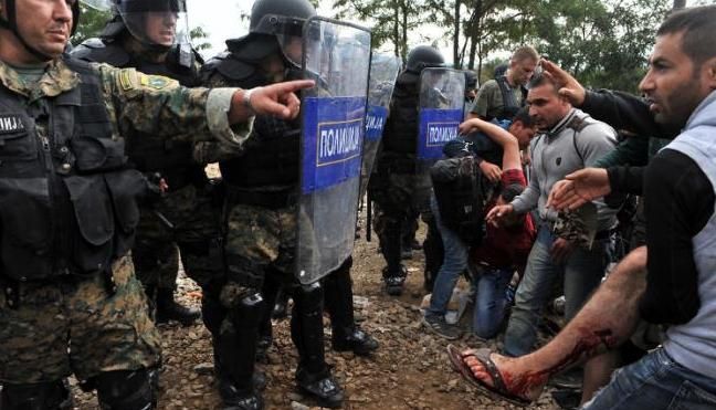 CRIZA MIGRANŢILOR. Austria face presiuni asupra Greciei, privind controlul la frontieră 1 migrantigrecia.jpg