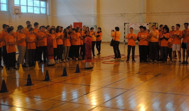 BRAŞOV. Olimpiadă specială, de gimnastică unificată 1 olimpiadgimnasticunificatsindromdown.jpg