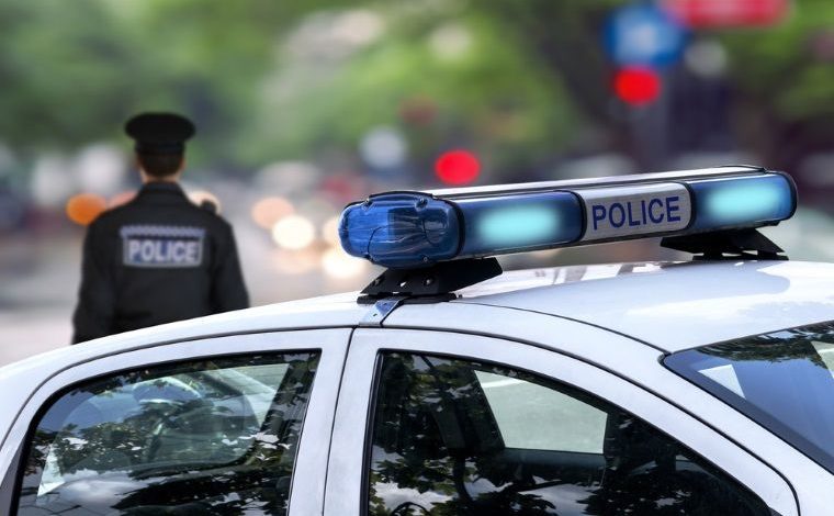 Plic cu explozibil la biroul premierului 1 police1.jpg