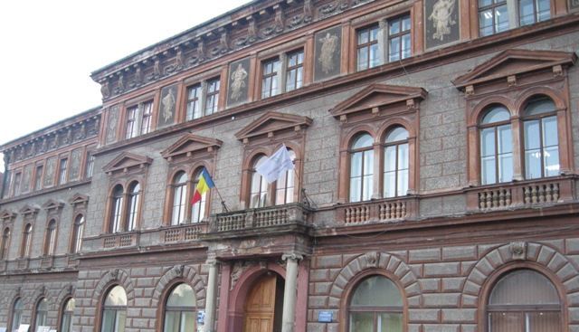 BRAȘOV. Febră electorală în Universitatea „Transilvania” 1 rectoratdecembrie.jpg