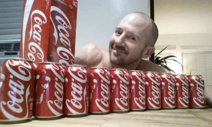 A băut 10 cutii de Cola pe zi! Uite ce i s-a întâmplat, după o lună… 1 zahar1_202645.jpg