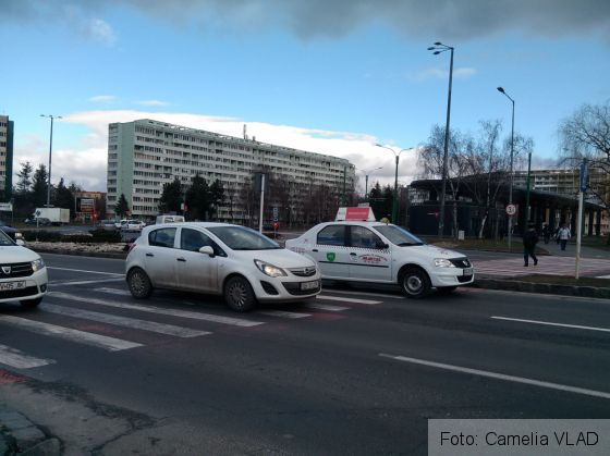 BRAŞOV. Aveţi grijă, pietoni, chiar dacă traversaţi pe „zebră”! 1 IMG_20160114_114727_202625.jpg