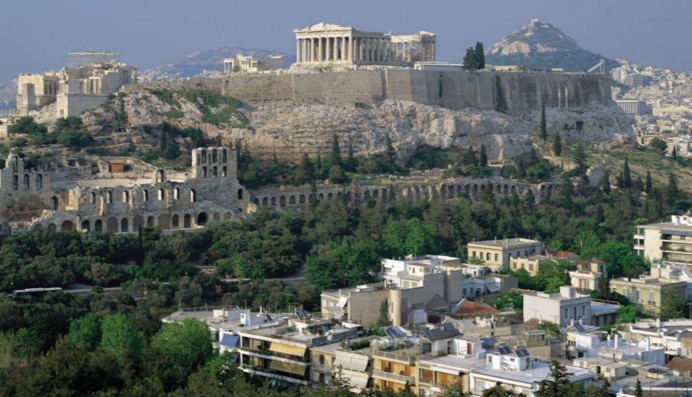 25 cele mai ciudate legi europene: În Elveția este interzis să tragi apa după ora 22:00, iar în Grecia e ilegal să dansezi dezbrăcat pe acropola din Atena 1 acropoladinatena.png