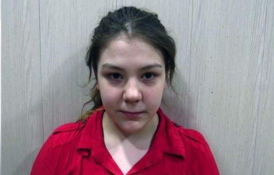 Adolescentă suedeză salvată de forţele kurde, după ce a fugit în Siria, ca să se alăture jihadiştilor 1 adolescentasalvata.jpg