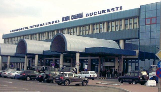 Un fotomodel de talie internaţională doarme de trei nopţi în Aeroportul Henri Coandă 1 aeroporthenricoanda.jpg