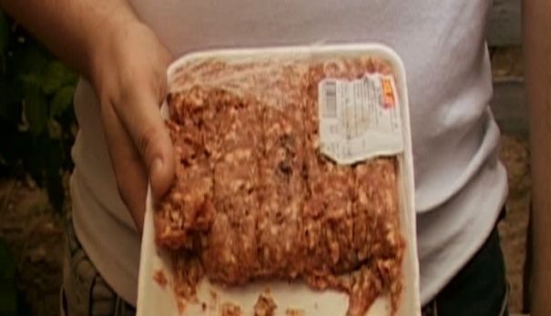 BRAŞOV. Jumătate de tonă de carne neconformă, oprită de la comercializare, după controlul OPC din complexul frigorific din Bartolomeu 1 carnedemici.jpg