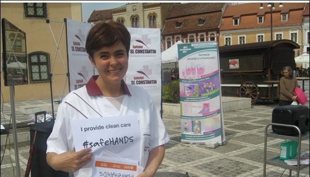 BRAȘOV. „Cel mai curat spital din Europa”, implicare pentru reducerea infecțiilor nosocomiale 1 dr-andreeamoldovancampanie.jpg