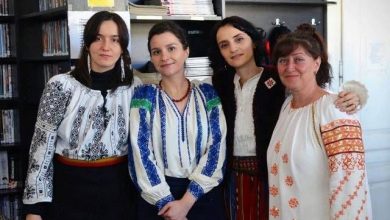 eztoarebibliotecnataliaperianu.jpg