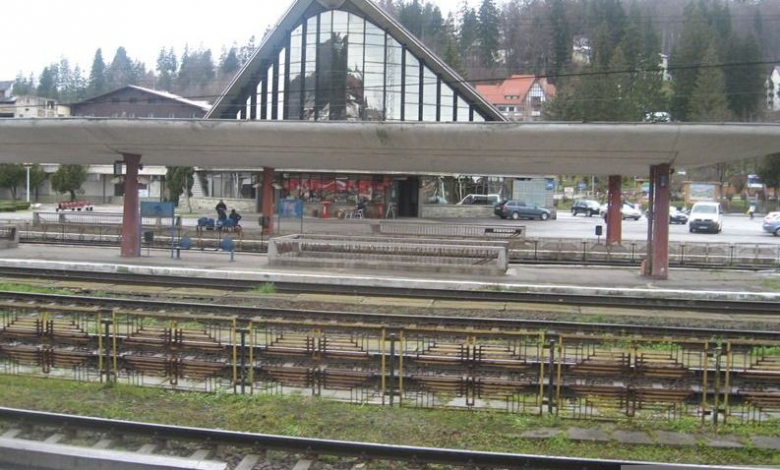 Modernizarea liniei ferate BRAȘOV-Predeal va fi reluată 1 garapredeal.jpg