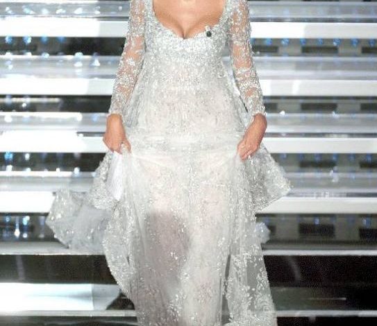 Mădălina Ghenea şi-a pus fanii pe jar. S-a logodit?! 1 ghenea1_3.jpg