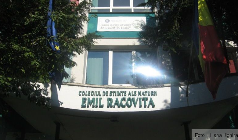 UPDATE BRAŞOV. Scandalul de la „Racoviţă”: Conducerea liceului este acuzată de „complicitate” 1 img-3777.jpg