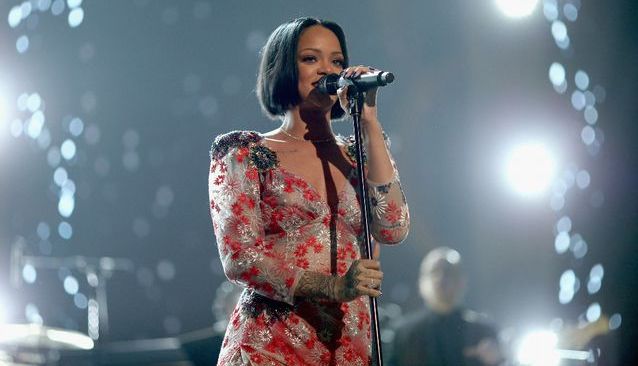 rihanna_4.jpg