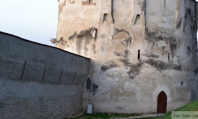 BRAŞOV. Se caută soluţii pentru a opri prăbuşirea bisericilor fortificate 1 bastionpostavari.jpg