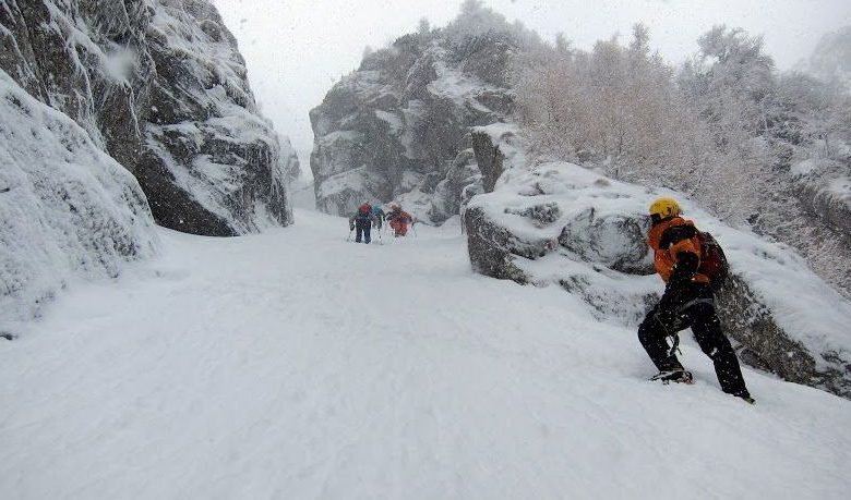 ATENŢIE. Risc mare de avalanşă în Masivul Bucegi 1 bucegi.jpg