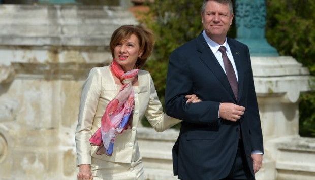 De 8 MARTIE. Cadou pentru Carmen Iohannis 1 carmeniohannis.jpg