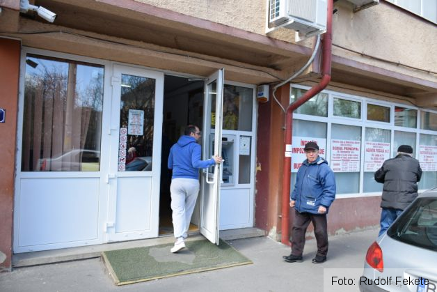 directia de taxe si impozite 1_207221.JPG