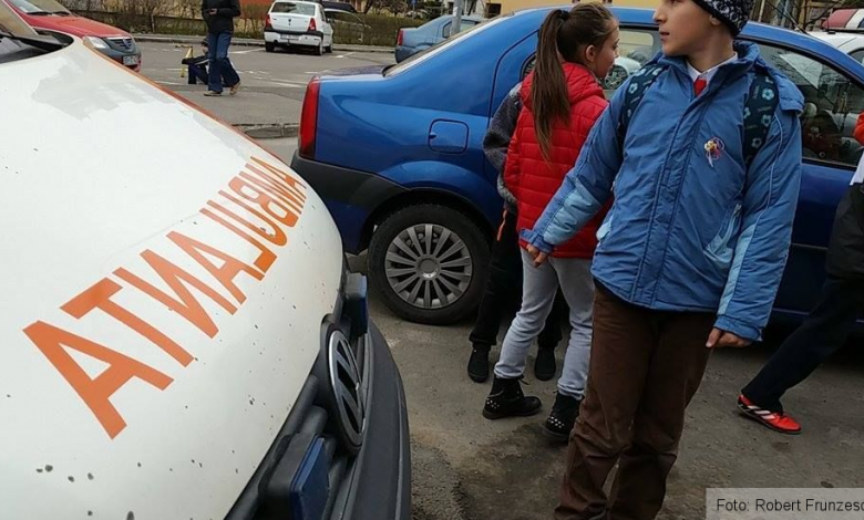 Exclusiv. Update. Mihai Pascu, director CJ Brașov: „Din cei cinci copii, trei nu au băut lapte, au mâncat numai corn. Am sistat tot” 1 elevi_2.jpg
