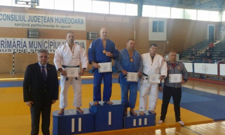 BRAŞOV. O nouă medalie de aur la judo pentru poliţistul Radu Remus. GALERIE FOTO 1 img-20160317-wa0017.jpg