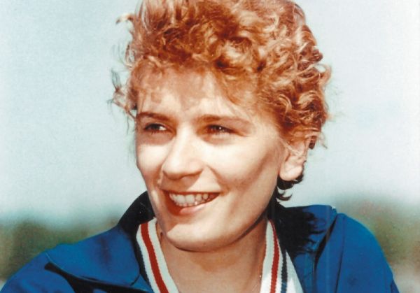 Iolanda Balaş, decorată post-mortem cu Ordinul Steaua României 1 iolanda-b._207078.jpg