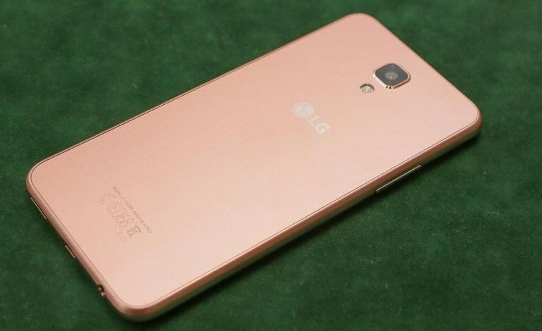 LG X screen îşi face apariţia în Europa 1 lg-x-screen-770x472.jpg