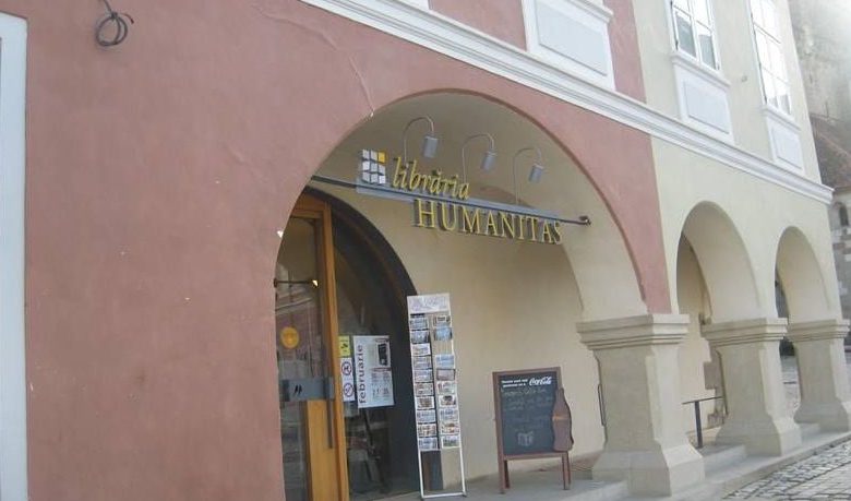 BRAȘOV. Întâlnire cu scriitorul româno-american Leonard Oprea 1 librariahumanitasmartie.jpg