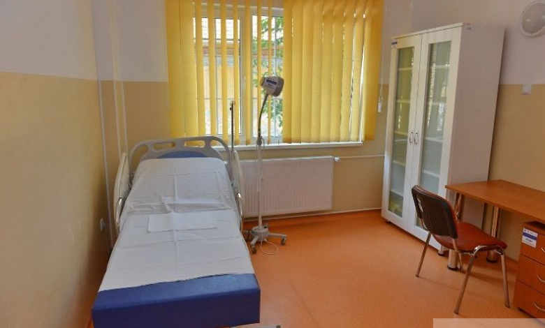 BRAŞOV. 16 dintre cei 66 de medicinişti fac rezidenţiatul în străinătate 1 maternitateinaugurareaug4.jpg