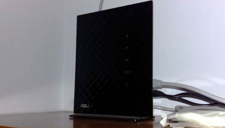 EXPERIMENT: Cât consumă un router 1 router.jpg