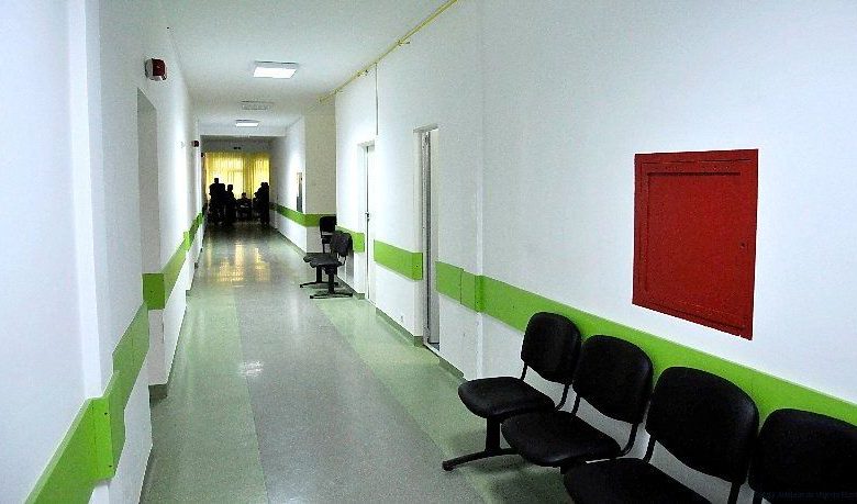 Managerul Spitalului de Recuperare Cardiovasculară din Covasna, acuzat de conflict de interese 1 spitalcoridor1.jpg