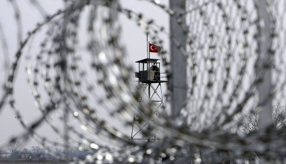 DEZVĂLUIRI. Primul terorist al Statului Islamic ajuns în Europa!!! 1 turkishborder.jpg