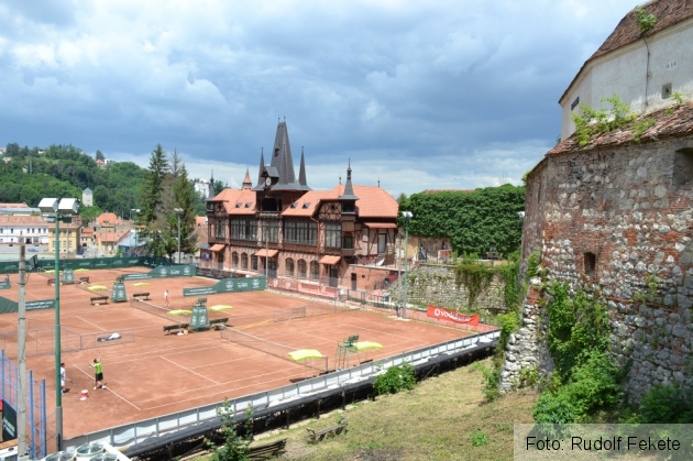 Olimpia teren tenis 07_187988.JPG