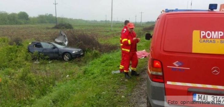 Un mort şi doi răniţi grav, după ce un autoturism a fost spulberat de un camion (FOTO) 1 accident dn 6_210489.jpg