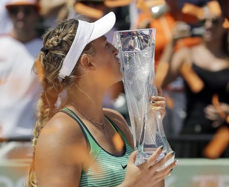 Miami Open. Victoria Azarenka, campioană 1 azarenka2.jpg