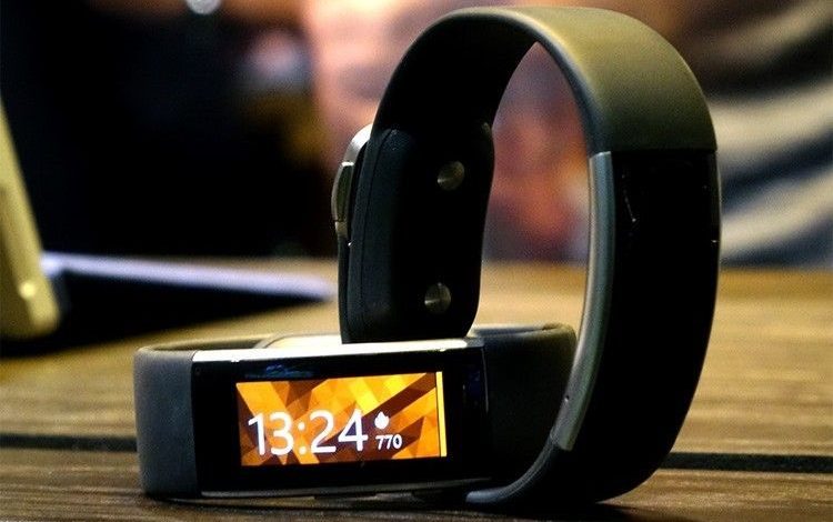 Microsoft Band primeşte un update 1 band2-750x4721.jpg