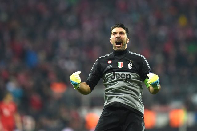 TINEREȚE FĂRĂ BĂTRÂNEȚE. Cât mai joacă Buffon?!... 1 buffon_2.jpg