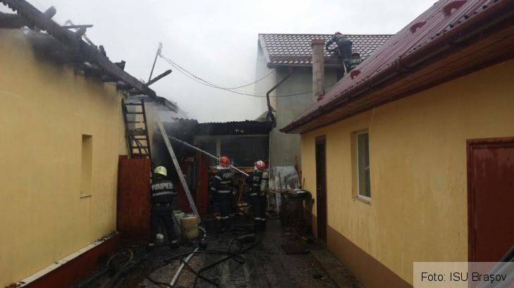 Update BRAŞOV. Butelie explodată în incendiul din Sânpetru! 1 incendiu sanpetru_209392.jpg