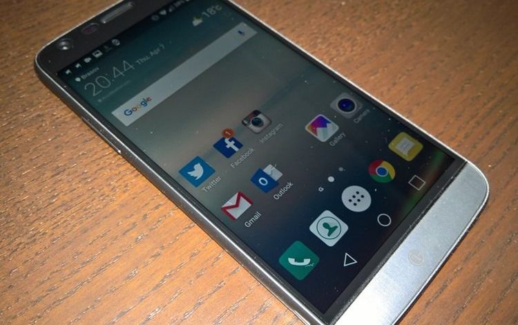 Tutorial: cum readuci shell-ul clasic Android LG Home 4.0 pe LG G5 1 lg-g5-mobzine.jpg