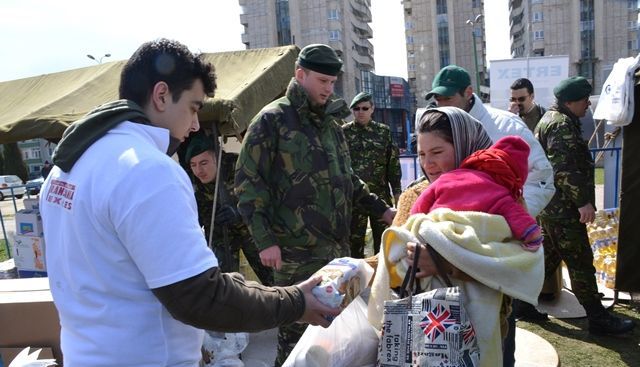 BRAȘOV. Sponsorii acțiunii caritabile s-au înmulțit, dar orice ajutor e binevenit 1 masacaldadepaste142.jpg