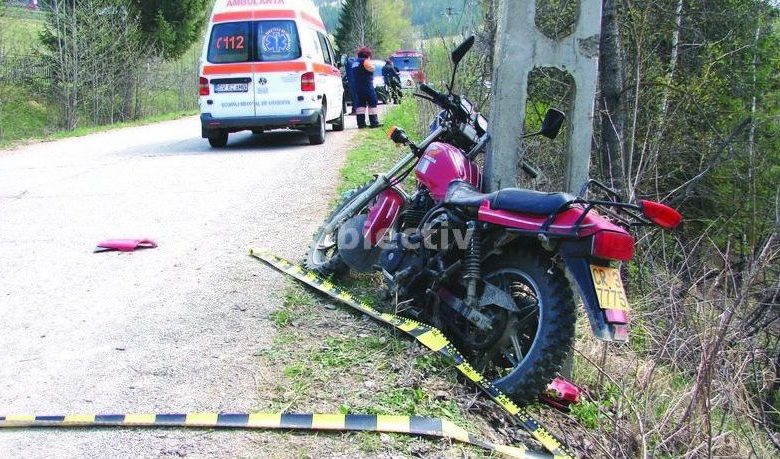 Motociclist MORT, după ce a intrat într-un stâlp 1 motociclist_4.jpg