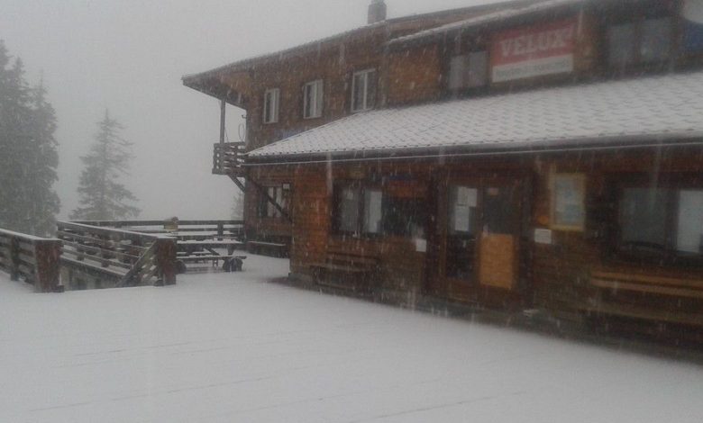 BRAȘOV. Grosimea stratului de zăpadă din Postăvarul, o enigmă... Situația din munții Bucegi și Făgăraș 1 postavarul1_2.jpg