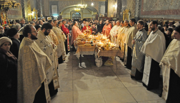 BOR și ISU NU preferă lemnul și spațiile mici. Obligațiile lumești ale preoților și ierarhilor înainte de Slujba de Înviere 1 sluba.png