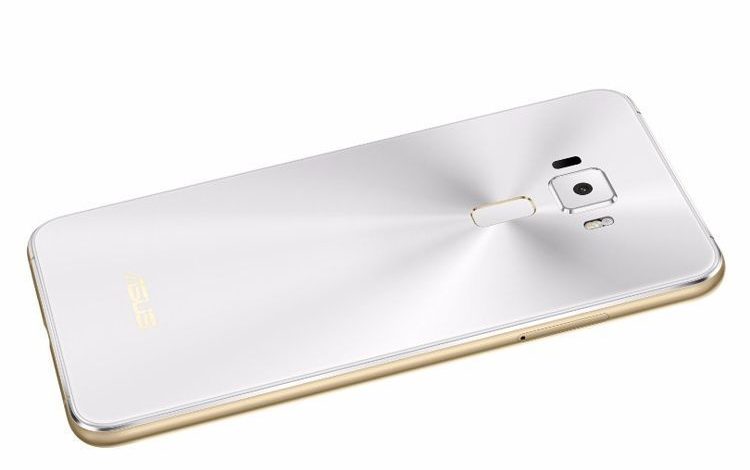 Asus a prezentat oficial Zenfone 3 1 asus-zenfone-3-images.jpg