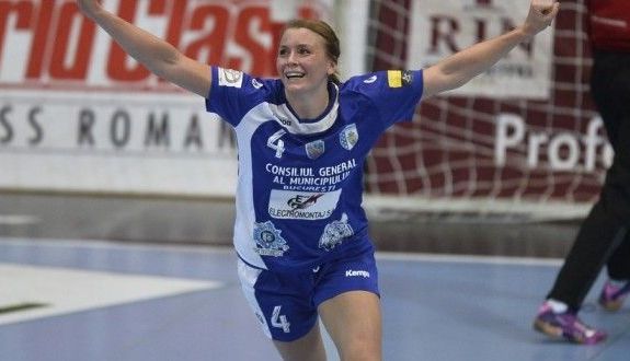 Handbalistă din România, desemnată jucătoarea lunii aprilie de EHF 1 gullden.jpg