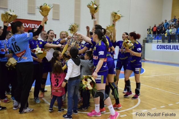 handbalcoronabrasovcsmbucuresti27_210768.JPG