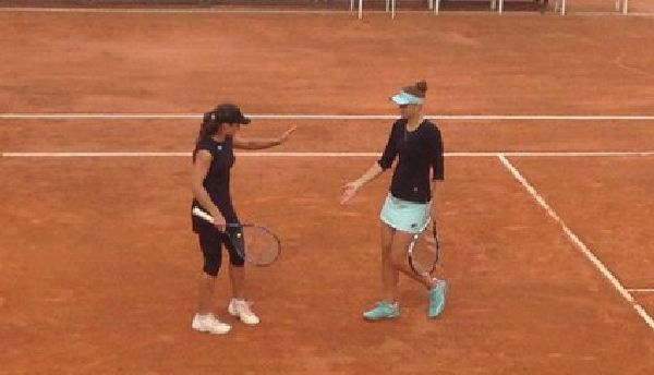 WTA ROMA. Begu și Niculescu, eliminate în proba de dublu 1 irina-begu-monica-niculescu_2.jpg
