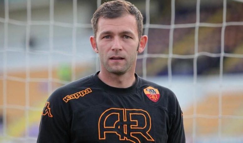 CE SCHIMBARE!!! Lobonţ, de nerecunoscut (FOTO) 1 lobontbogdan.jpeg