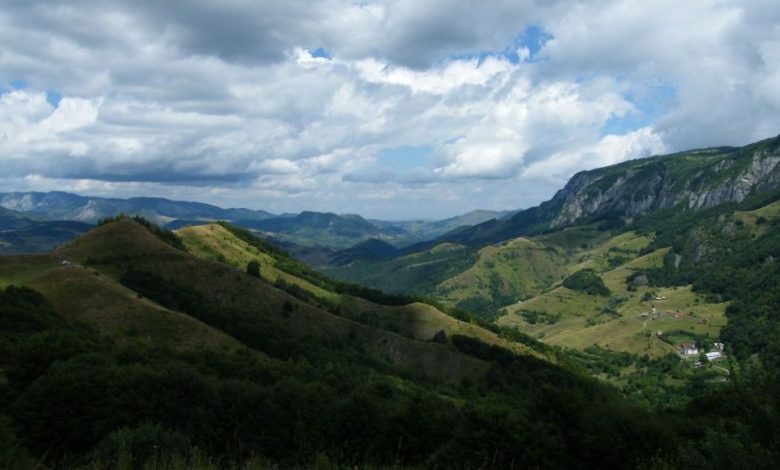 muntiiapuseni.jpg