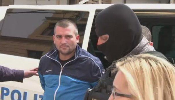 BRAŞOV. Ce aşteaptă procurorii în cazul profesoarei ucise şi aruncate pe Transfăgărăşan? 1 nepotul-profesoarei-transfagarasan.jpg