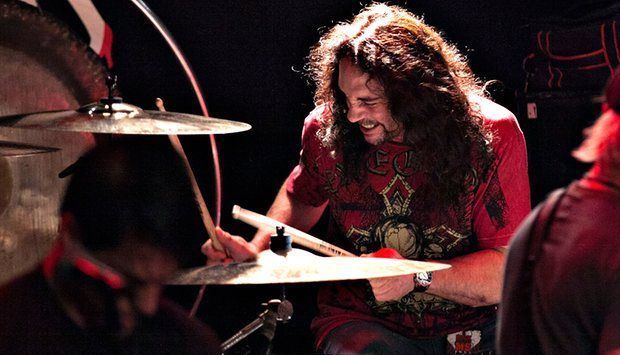 A murit fostul toboşar al trupei Megadeth 1 nickmenza.jpg